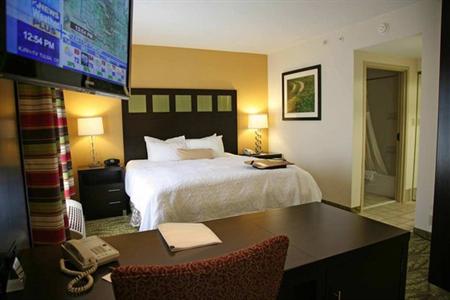 фото отеля Hampton Inn and Suites Tulsa - Woodland Hills