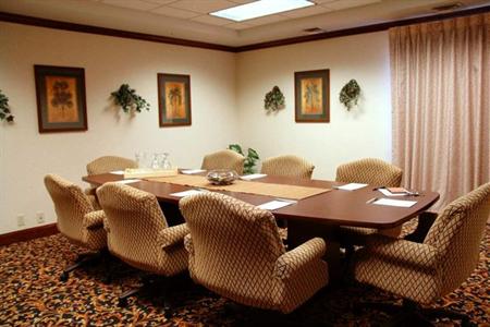 фото отеля Hampton Inn and Suites Tulsa - Woodland Hills