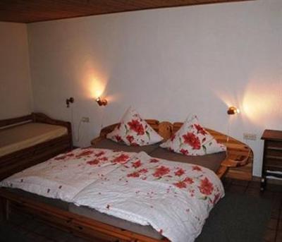 фото отеля Gasthof-Pension Waldfrieden