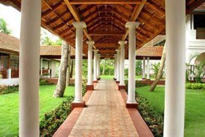 фото отеля Lemon Tree Vembanad Lake Resort Alleppey