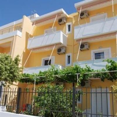 фото отеля Michalis Studios and Apartments