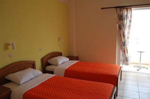 фото отеля Michalis Studios and Apartments