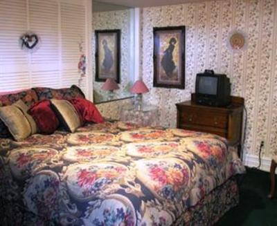 фото отеля Romantique Lakeview Lodge