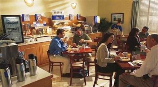 фото отеля Holiday Inn Express & Suites Dearborn West