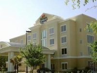 Holiday Inn Express & Suites Dearborn West