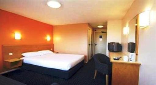фото отеля Travelodge Hotel Nuneaton