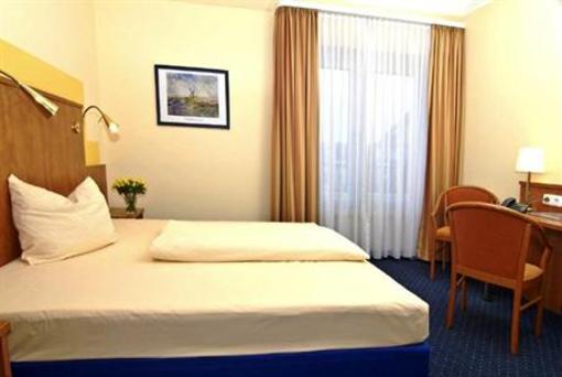 фото отеля Hotel Mirage Duisburg