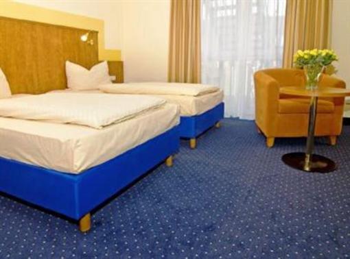 фото отеля Hotel Mirage Duisburg