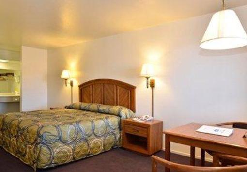 фото отеля Rodeway Inn Silver Creek Inn