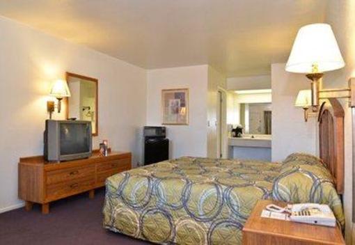 фото отеля Rodeway Inn Silver Creek Inn