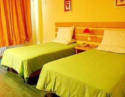 фото отеля Home Inn Jining Guhuai Road