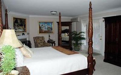 фото отеля Point Pleasant Inn & Resort Bristol (Rhode Island)