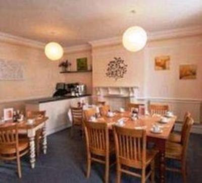 фото отеля The Dolphin Hotel Wincanton