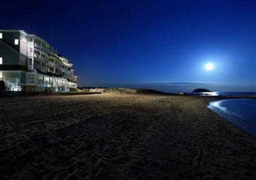 фото отеля Madison Beach Hotel