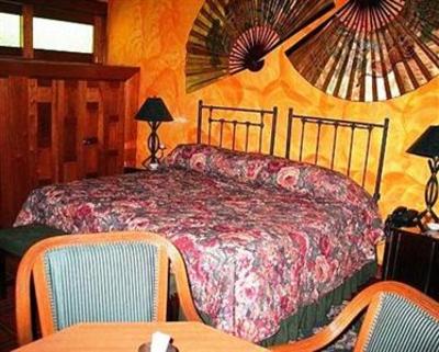 фото отеля Hostal Real Los Robles