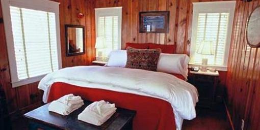 фото отеля Nick's Cove & Cottages