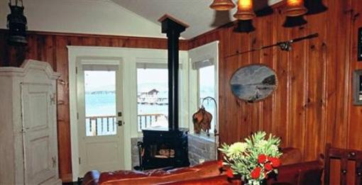 фото отеля Nick's Cove & Cottages
