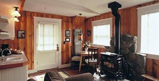 фото отеля Nick's Cove & Cottages