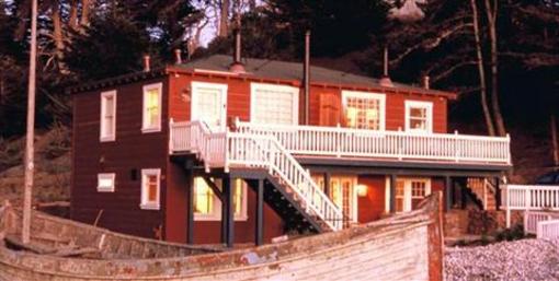 фото отеля Nick's Cove & Cottages