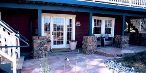 фото отеля Nick's Cove & Cottages