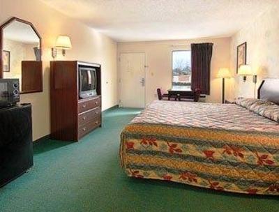 фото отеля Super 8 Madison/Ridgeland