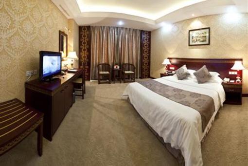 фото отеля Bliss International Hotel