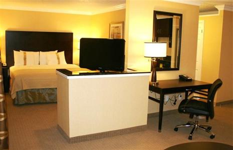 фото отеля Holiday Inn Hotel & Suites San Mateo