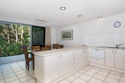 фото отеля Palm Court Apartments Noosa