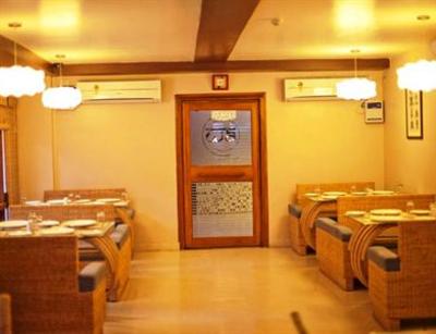 фото отеля Rains Inn
