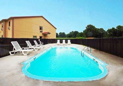 фото отеля Econo Lodge Inn & Suites Rockmart