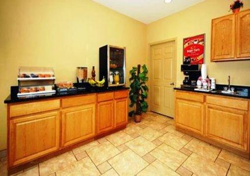 фото отеля Econo Lodge Inn & Suites Rockmart