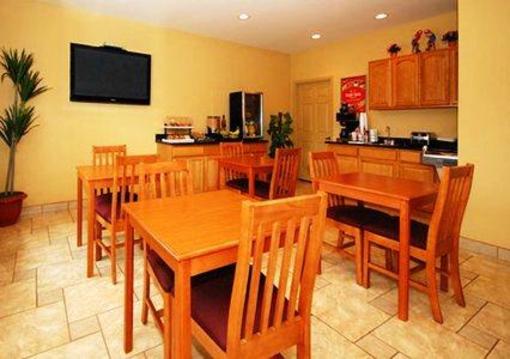 фото отеля Econo Lodge Inn & Suites Rockmart