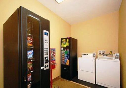 фото отеля Econo Lodge Inn & Suites Rockmart