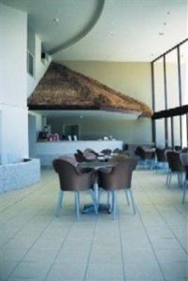 фото отеля BreakFree Surfers Plaza Resort