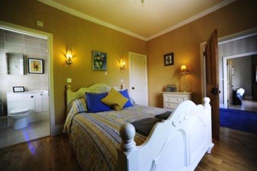 фото отеля Au Bon Accueil Hotel