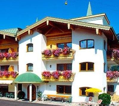 фото отеля Hotel Garni Ferienhof Mayrhofen