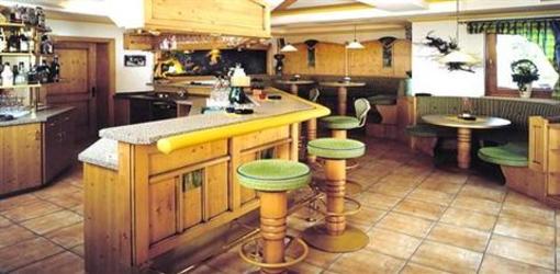 фото отеля Hotel Garni Ferienhof Mayrhofen