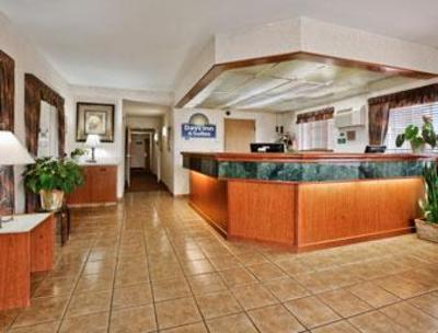 фото отеля Days Inn & Suites Toppenish