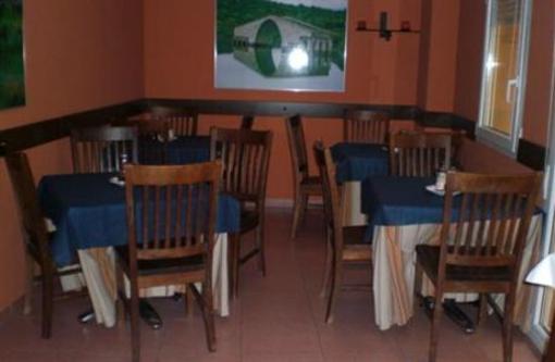 фото отеля Alojamientos La Plaza