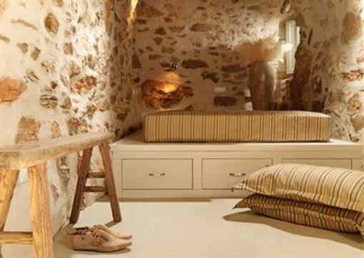 фото отеля Themonies Luxury Suites