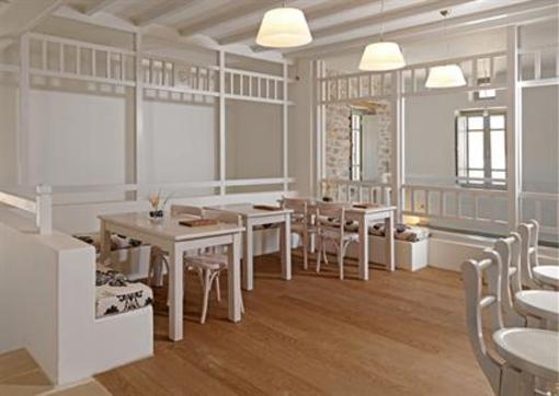 фото отеля Themonies Luxury Suites