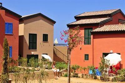 фото отеля ResidHotel Les Terrasses de Lozari