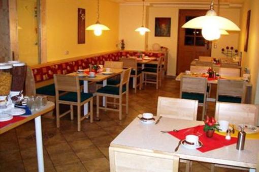 фото отеля Familienpension Linder Seeboden