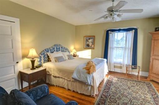 фото отеля Moore Farm House B&B