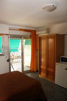 фото отеля Hostal Pension Castellana Cullera
