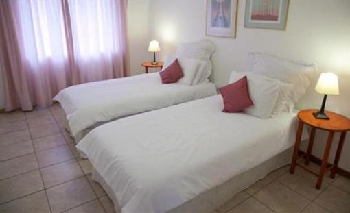 фото отеля Clinch Self Catering
