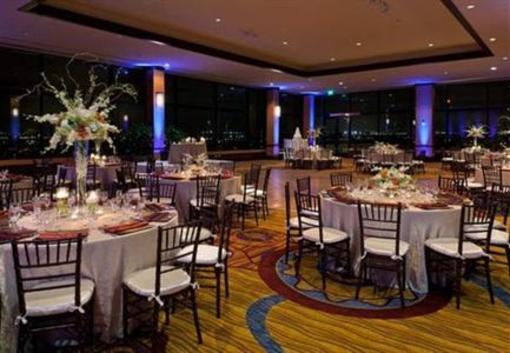 фото отеля Marriott Marina del Rey