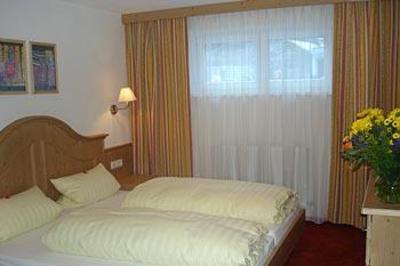 фото отеля Haus Zangerl Apartment Sankt Anton am Arlberg
