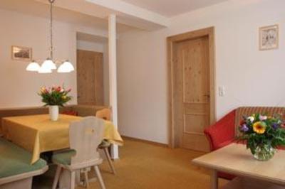 фото отеля Haus Zangerl Apartment Sankt Anton am Arlberg
