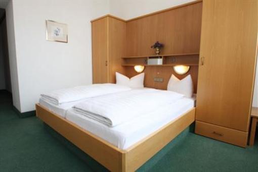 фото отеля Hotel Pfaffenmuhle Aschaffenburg Damm